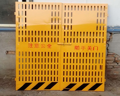電梯井防護(hù)門(mén)